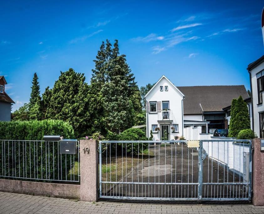 סלינגסטדט Schoenes Haus Mit Grossem Garten מראה חיצוני תמונה